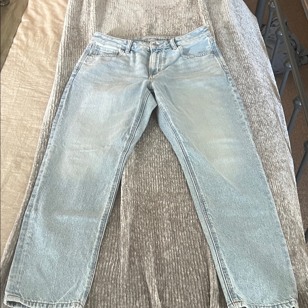 American Eagle Strigid Mom Jean